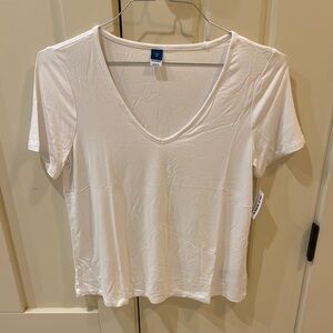 NWT Old Nacy White V-Neck Luxe‎ Women's Top